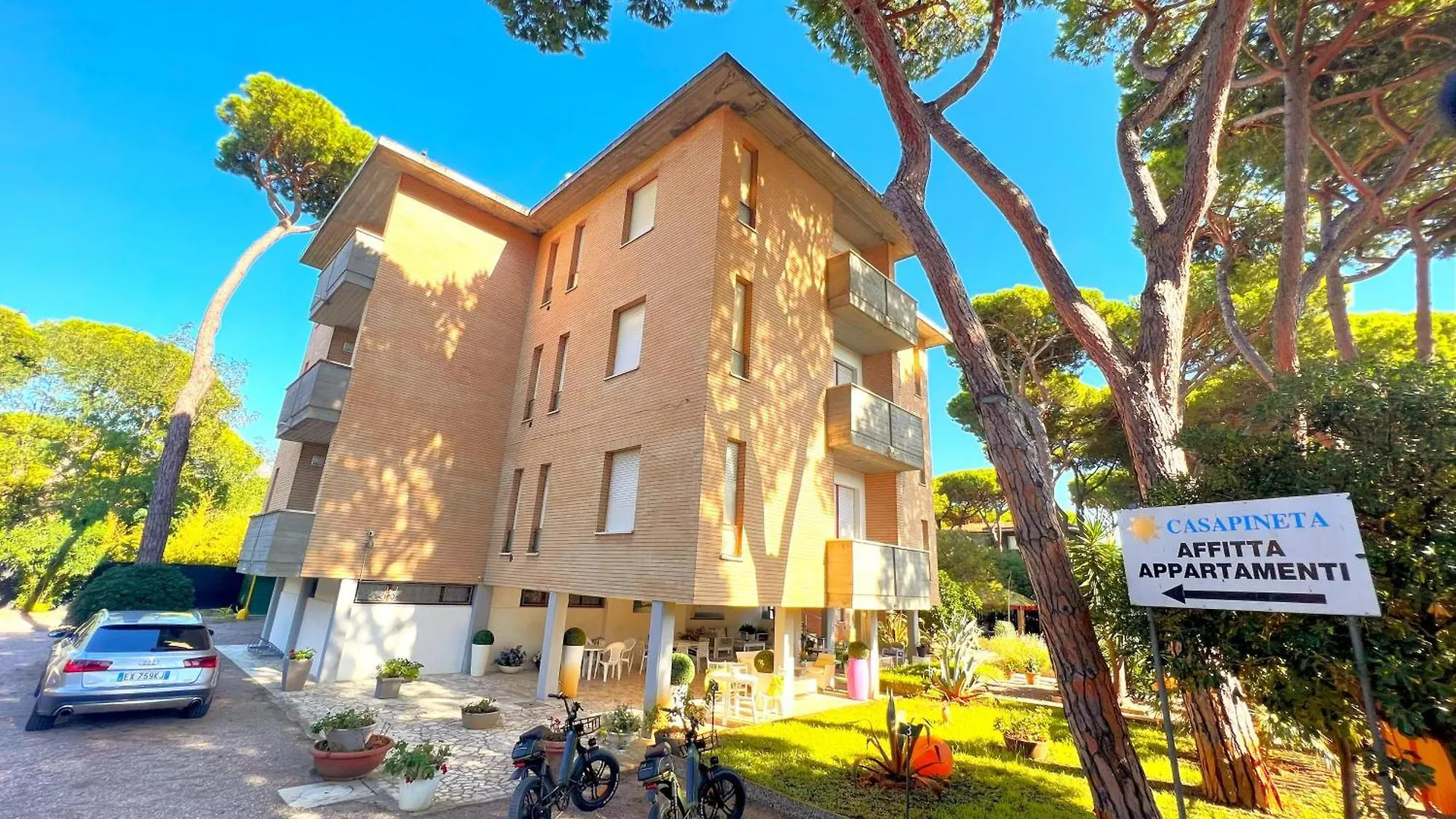 Residence Casa Pineta contacts